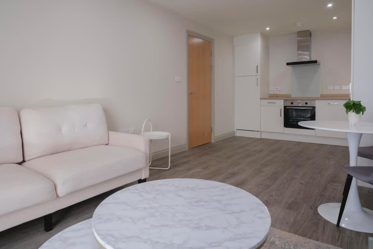 Charming 1-Bedroom Apartment In Leeds City Centre Perfect For Couples Or Solo Travelers Eksteriør billede
